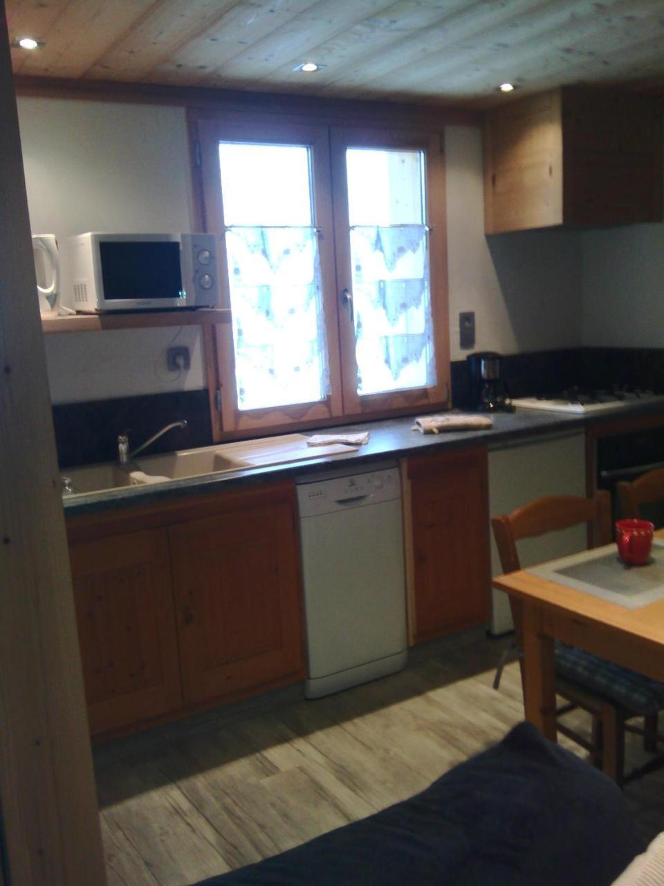 Le Foueustarle Apartment *